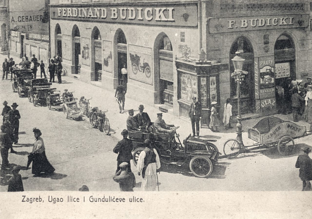 Gundulićeva ulica oko 1905. godine. Križanje s Ilicom- prodajni salon automobila Ferdinand Budicki
